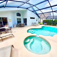 Ref 08. Lake Berkley. Stunning Villa , own pool. Near Disney