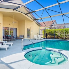 Ref 40. Stunning refurbished villa own pool. Near Disney