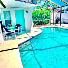 Ref 993PF. Family home, free BBQ. Near Disney. Pet friendly