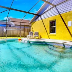 Ref 116. Stunning villa with South facing pool. Near Disney