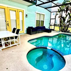 ref 9909. Villa own pool on Reunion Golf Resort. Near Disney