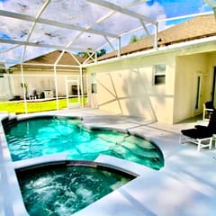Ref 33. Golf Paradise. Stunning villa on Highlands Reserve