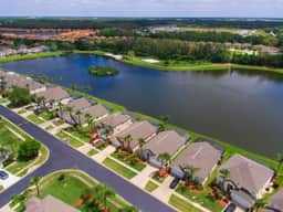 Ref 10. Lake Berkley.  Villa own pool. Gas BBQ. Near Disney