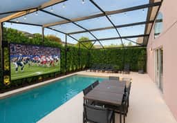 Ref 11. Lake Berkley, outdoor cinema, own pool. Near Disney