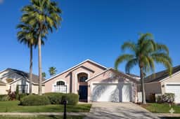 Ref 11. Lake Berkley, outdoor cinema, own pool. Near Disney