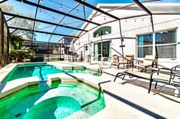 Ref 06. Stunning luxury villa on 5 Star Lake Berkley Resort.