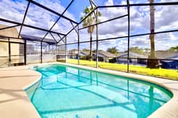 ref 85. Stunning Villa with south facing pool. Near Disney