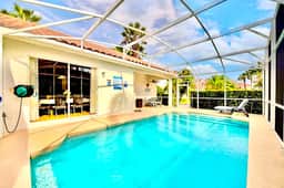 Ref 24. Stunning villa , own pool. Tuscan Hills near Disney
