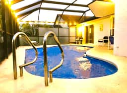 Ref 993PF. Family home, free BBQ. Near Disney. Pet friendly