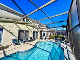 Ref 18. Fabulous lake view villa, own pool/spa. Lake Berkley