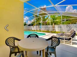 ref 806. Spectacular villa. Very private own pool. Nr Disney
