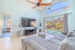 ref 16. Stunning pool villa Lake Berkley Resort