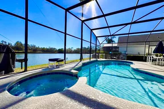 Ref 18. Fabulous lake view villa, own pool/spa. Lake Berkley - Image 1