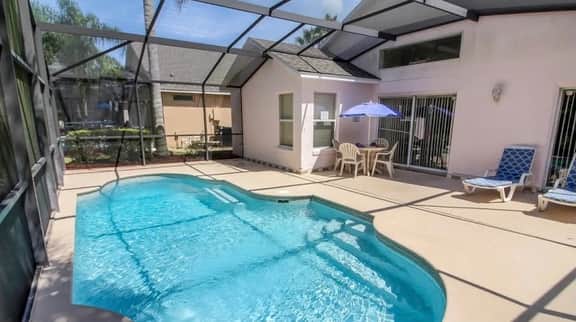 Ref 10. Lake Berkley.  Villa own pool. Gas BBQ. Near Disney