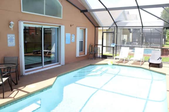 Ref 17. Lake Berkley. Superb Villa , own pool. BBQ.Nr Disney