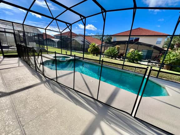 Ref 37. Modern family 6 Bed Villa with pool/spa. Nr Disney