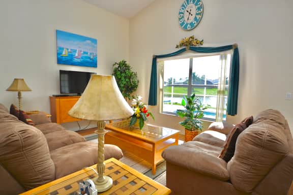 Ref 42.  Stunning pool Home with Lake View. Near Disney
