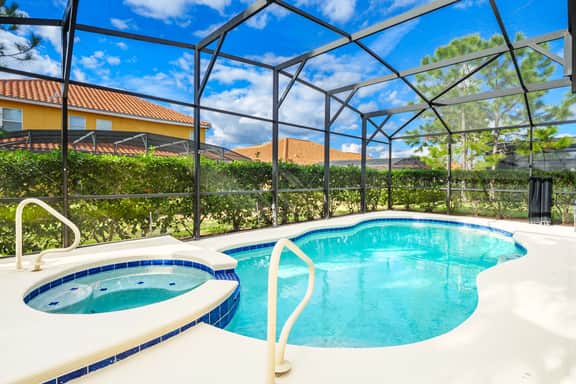 Ref 65. Stunning 6 Bed villa at Solterra, own pool.