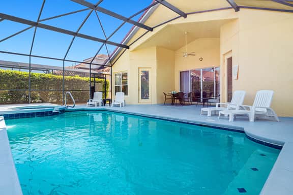 Ref 40. Stunning refurbished villa own pool. Near Disney