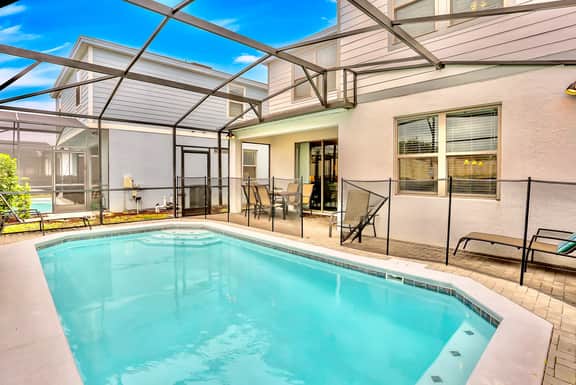 ref 9908. Stunning villa own pool. Near Disney. Pet friendly