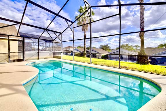 ref 85. Stunning Villa with south facing pool. Near Disney