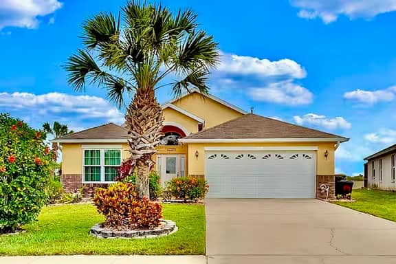 ref 125. Fabulous villa own pool, games room. Near Disney