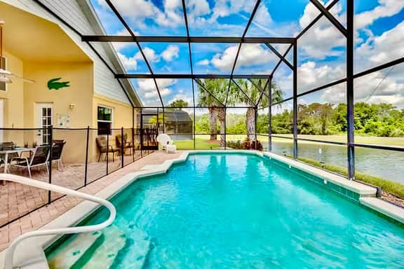 ref 125. Fabulous villa own pool, games room. Near Disney