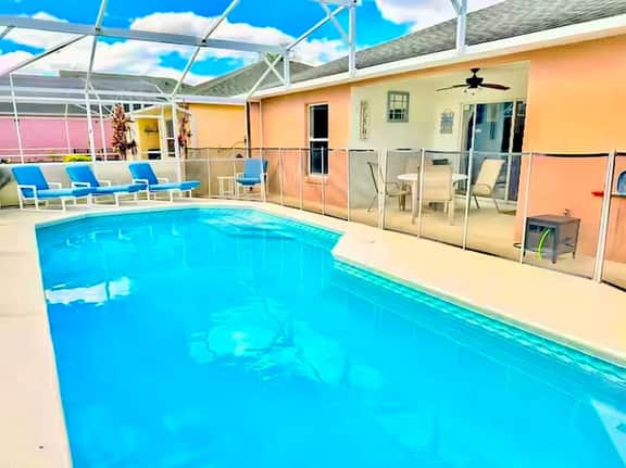 ref 126. Stunning villa own pool. Town Centre Resort