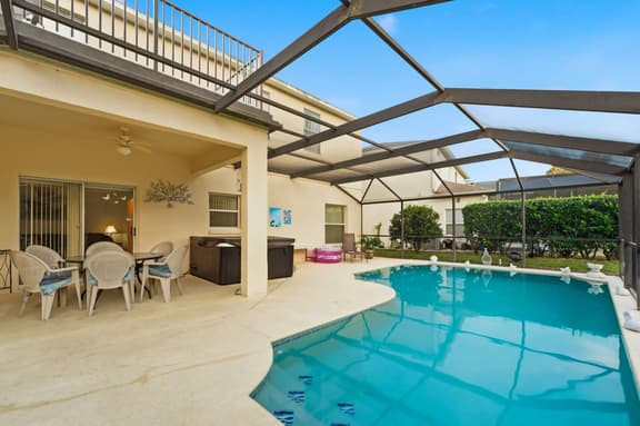 Ref 39 Stunning Villa with own pool and HOT TUB. Near Disney