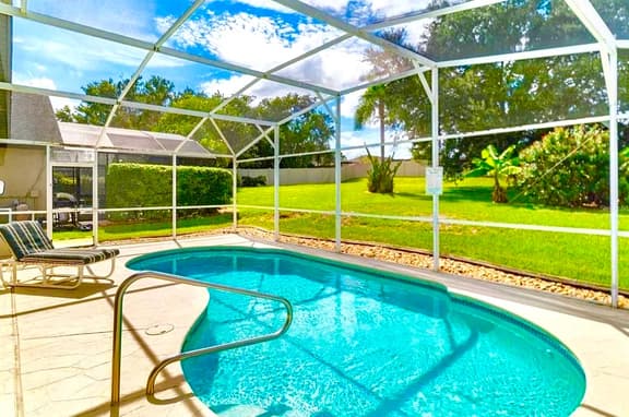 Ref 9900PF. Stunning villa own pool, games room. Near Disney
