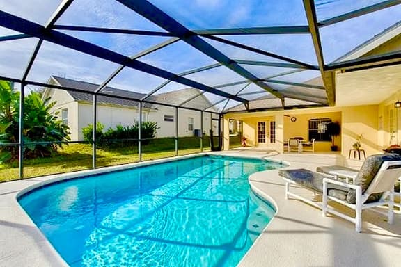 Ref 805. Stunning villa own pool. Games room. Near Disney
