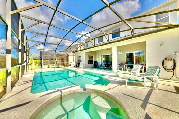 ref 807. Stunning villa, south facing pool/spa. Near Disney