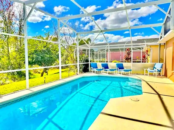 ref 126. Stunning villa own pool. Town Centre Resort